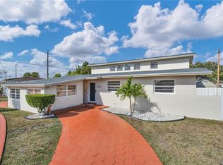 Fontainebleau Gardens 1st, Miami, FL 33144