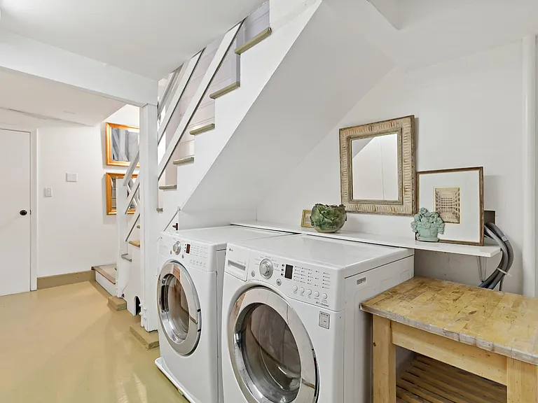 121 Varennes St #1F — Photo 25