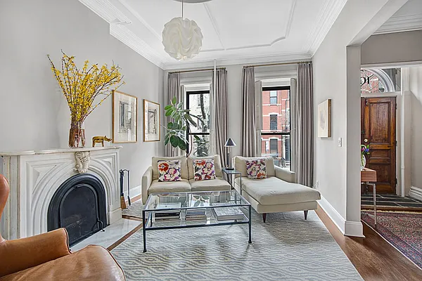 Sold by Compass | media 4