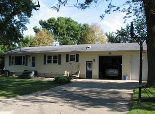 115 South St, Rowley, IA 52329