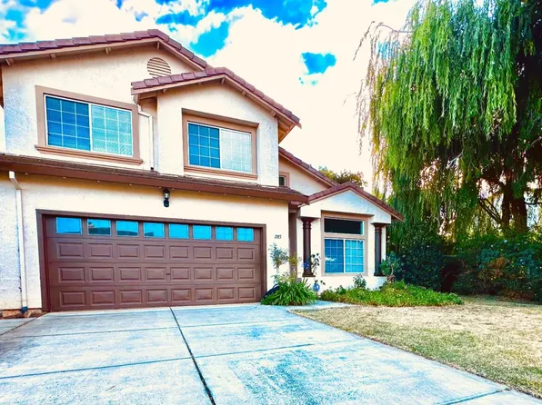 1185 Raven Ct, Salinas, CA 93905