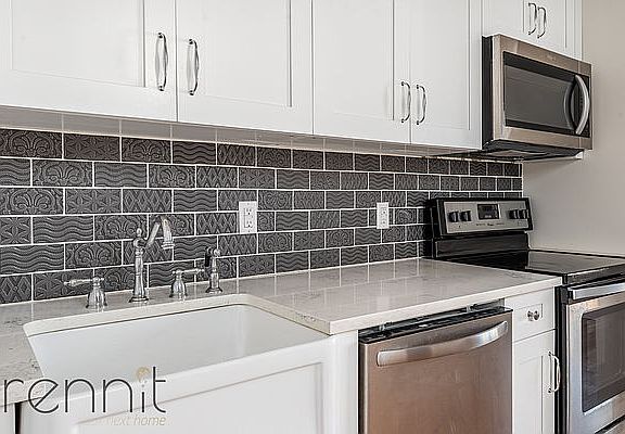 4th image of 1084 Rogers Ave #4F