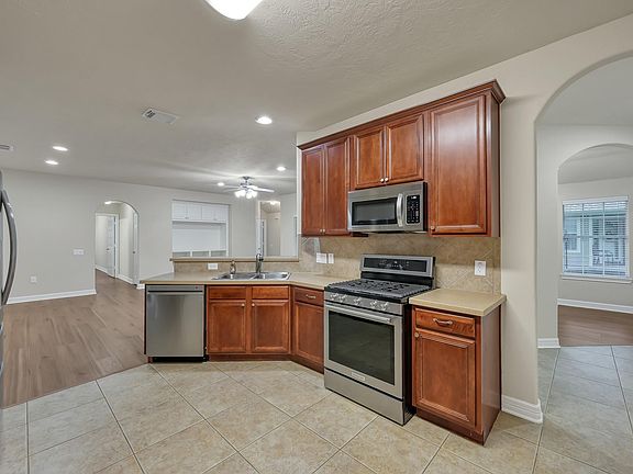 5th image of 26 Greenwich Pl