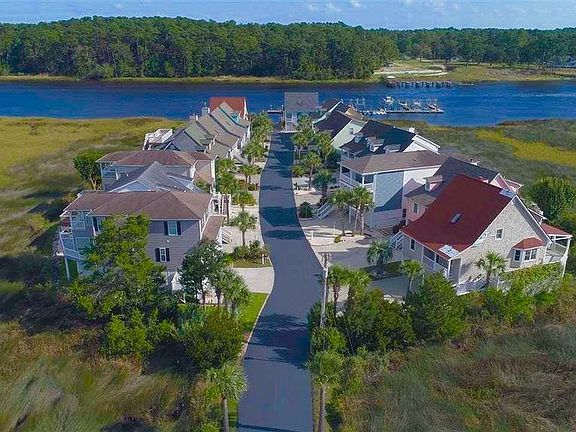 Cyrstal Pointe Community