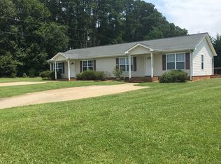 642 W Gap Creek Rd #B, Greer, SC 29651