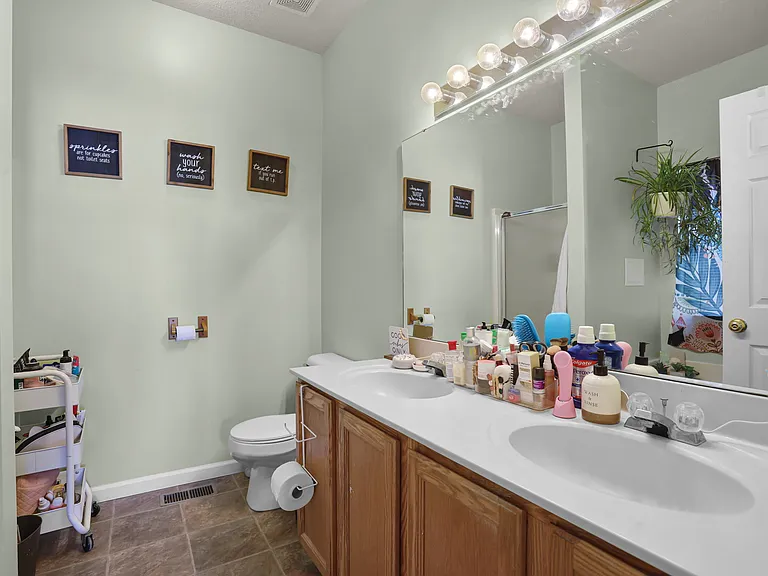 753 Forest Green Dr — Photo 6
