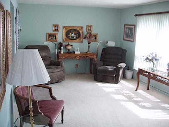 4th image of 710 9th Ave S #S