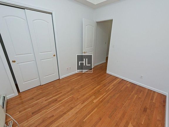 5th image of 4322 54th St #1