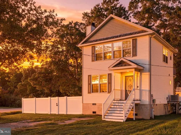 1500 Garst Rd, Shady Side, MD 20764