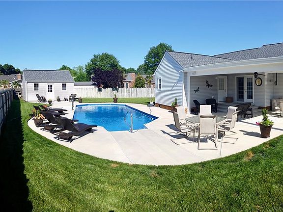 4th image of 805 Poplar Ridge Dr