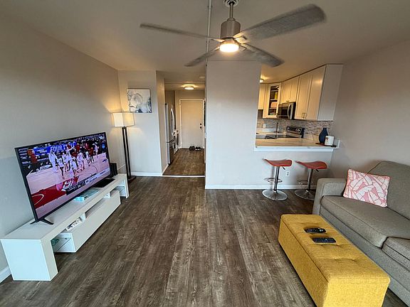 4th image of 3740 Lower Honoapiilani Rd APT C202