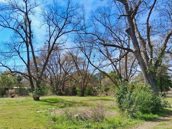 3043 Spring Valley Dr