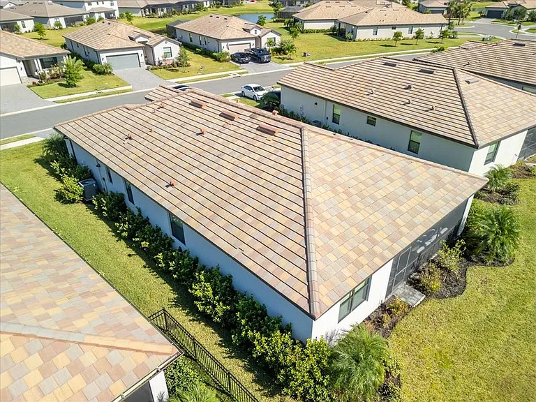 5161 Coral Reef Way — Photo 42