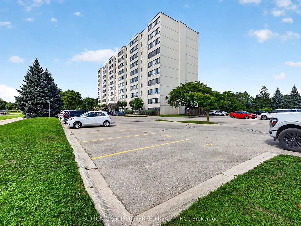 1600 Adelaide St N #311