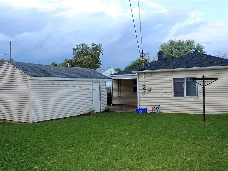 3111 Longlois Dr — Photo 7