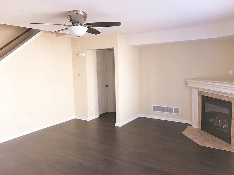 2410 Brooke Bnd — Photo 3