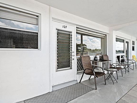 5th image of 701 S Riverside Drive #107