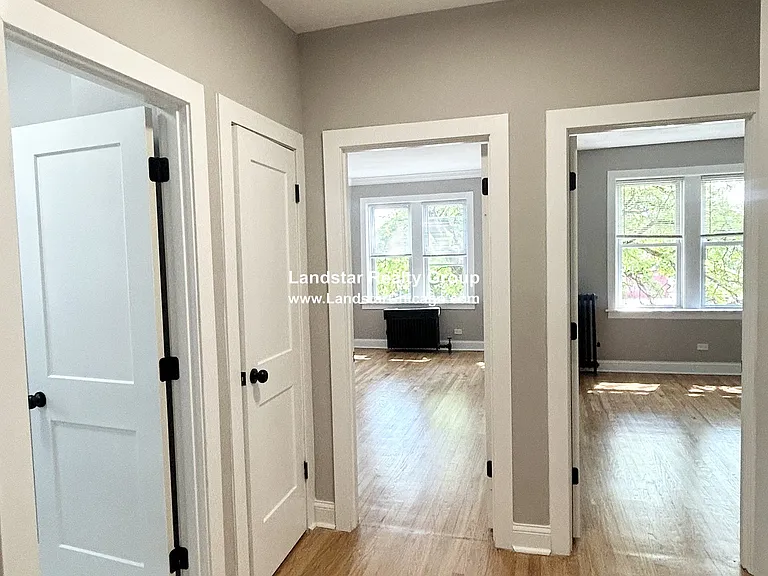 4956 N Harding Ave #2 — Photo 7
