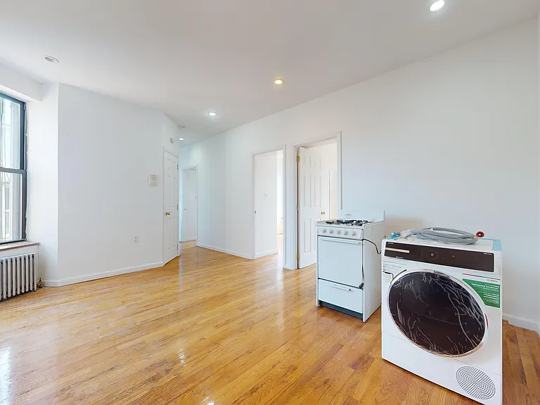 237 E 5th St #15 — Photo 5