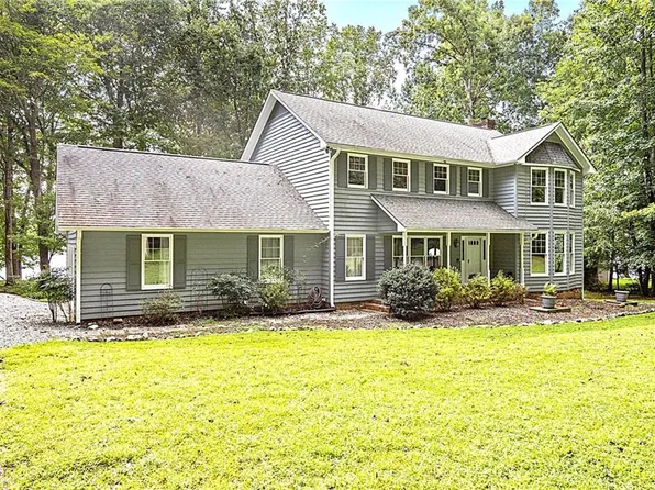4308 Arrowhead Trl, Hillsborough, NC 27278