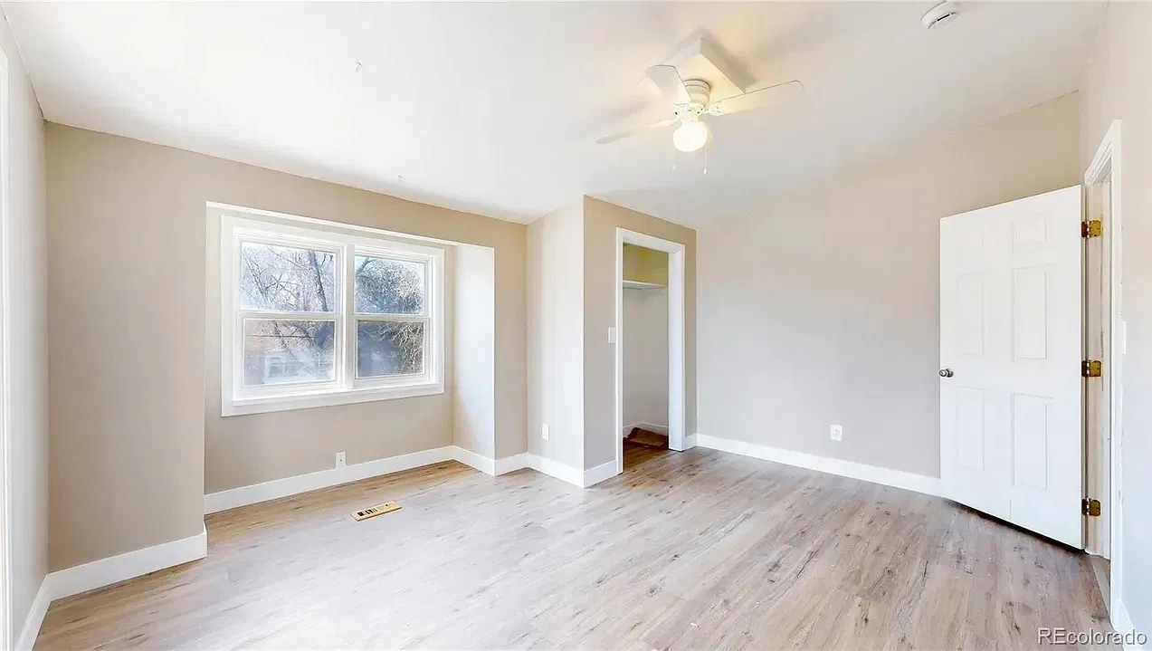 3 bed, 2000 sqft, $2,500 — Photo 4
