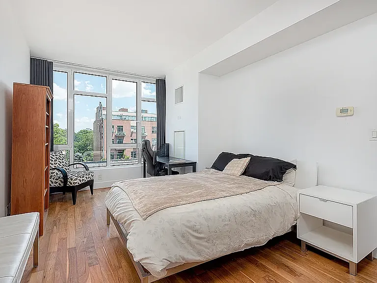 214 N 11th St #5C — Photo 8
