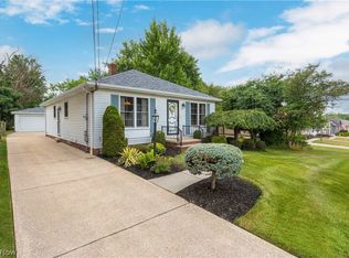 651 Orchardview Rd, Seven Hills, OH 44131