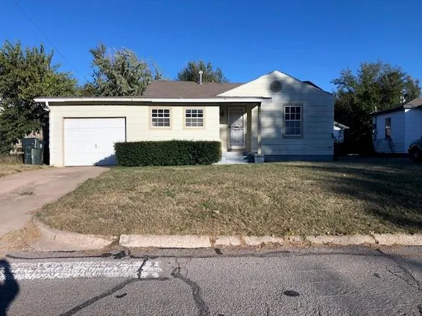 506 E Lockheed Dr, Midwest City, OK 73110