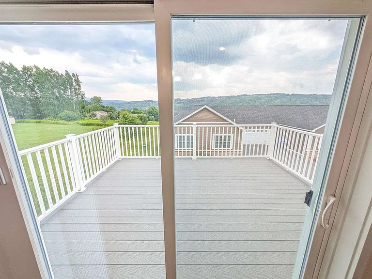 75 Ivan Dr #8 — Photo 14