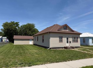 414 E 16th St, Schuyler, NE 68661