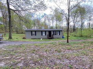 257 White Deer Dr, Breezewood, PA 15533