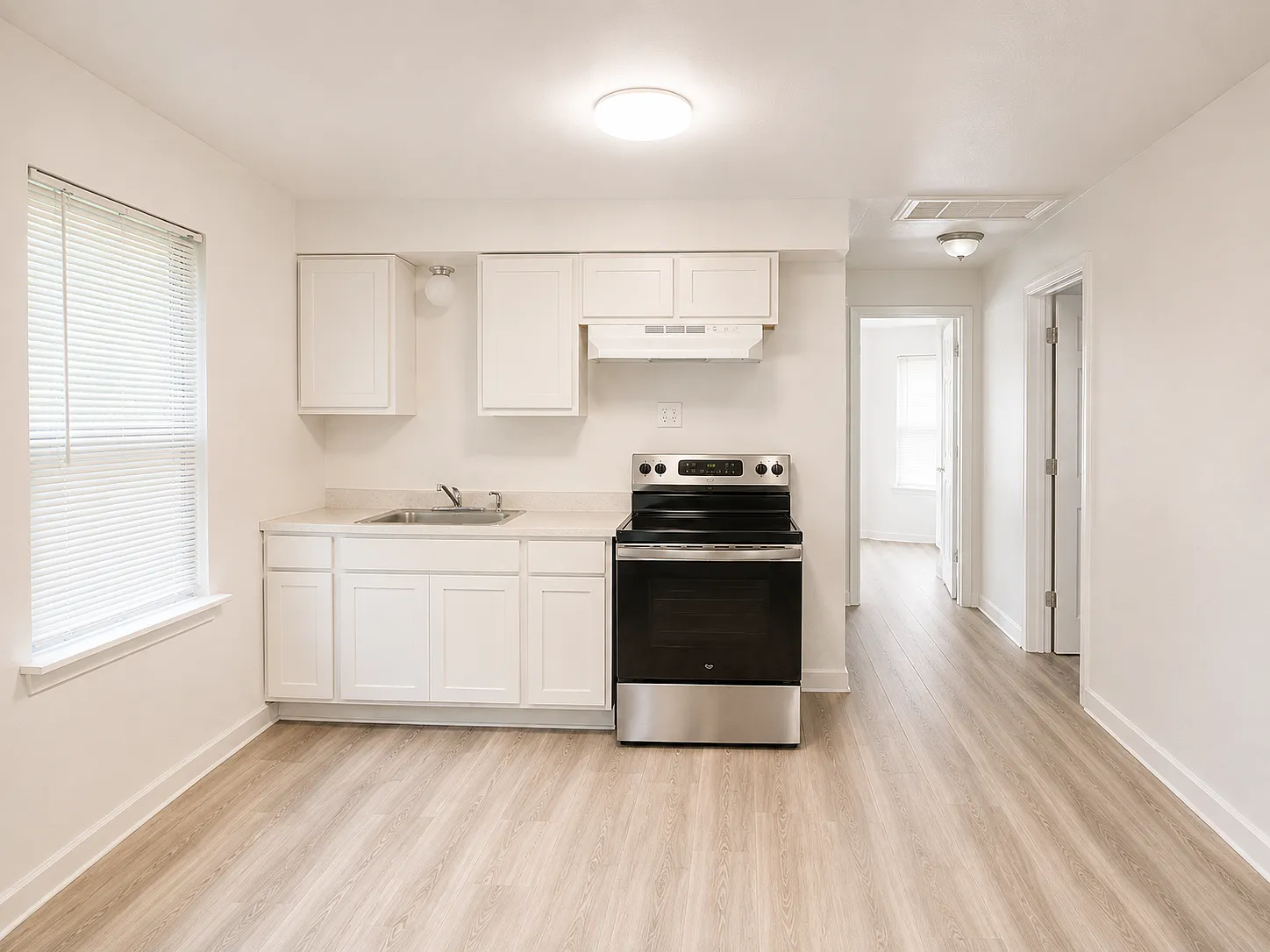 3 bed, 1000 sqft, $1,525 — Photo 4
