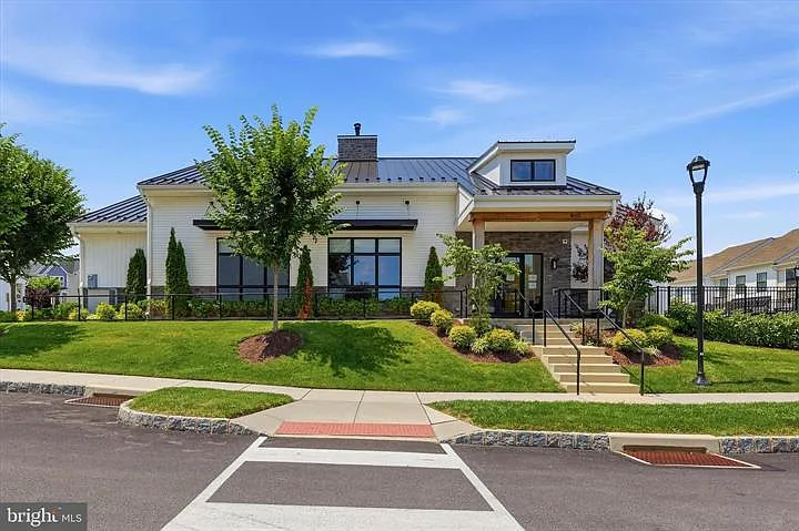 613 Turner Ln — Photo 31