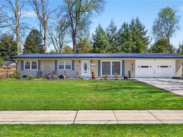 7439 Rockingham Rd, Mentor, OH 44060