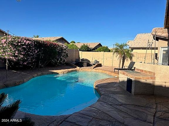 5th image of 8630 W CHERRY HILLS Drive