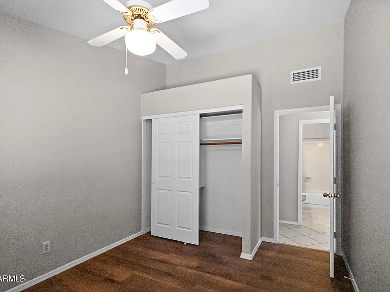 1214 E Beverly Ln — Photo 19