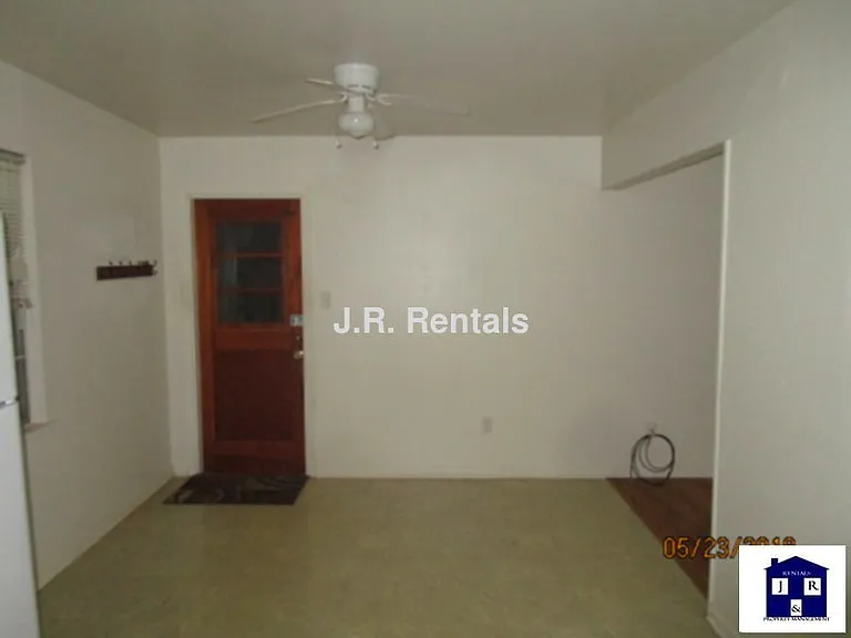 304 Ridge St — Photo 10