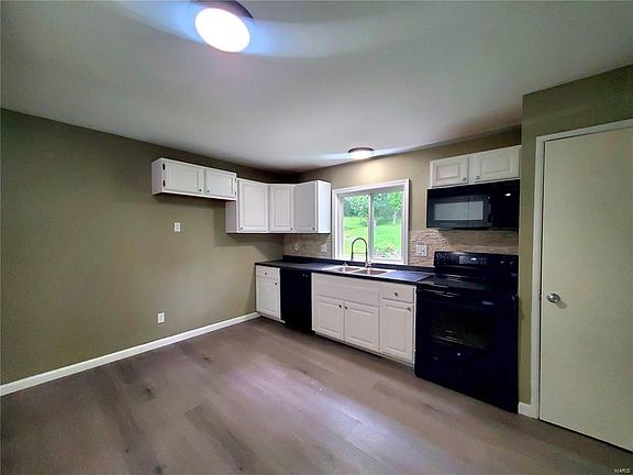 5th image of 8583 North Ave