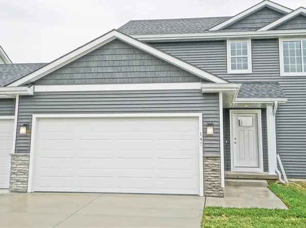 147 SE Dorr Dr, Pleasant Hill, IA 50327