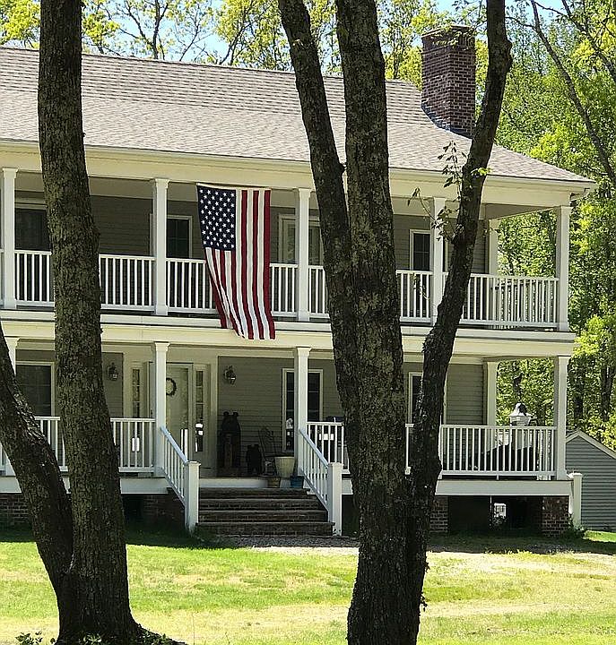 1st image of 213 Woodland Trl