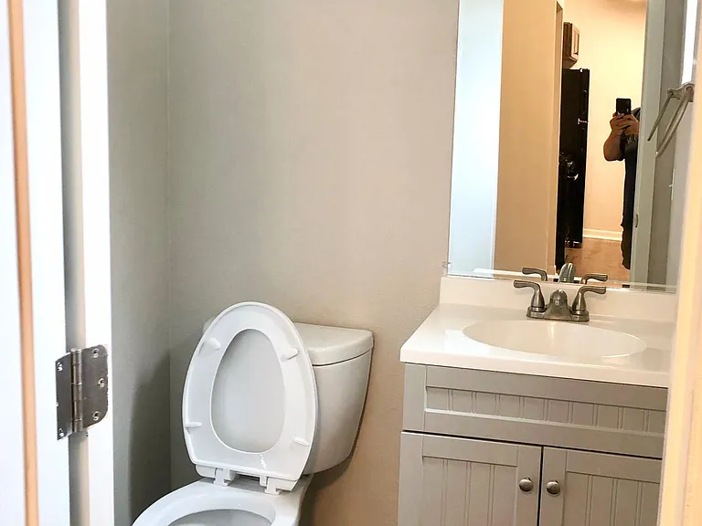 2413 Mission Hill Dr #C — Photo 6