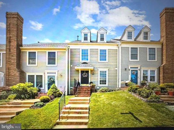 44007 Kitts Hill Ter, Ashburn, VA 20147