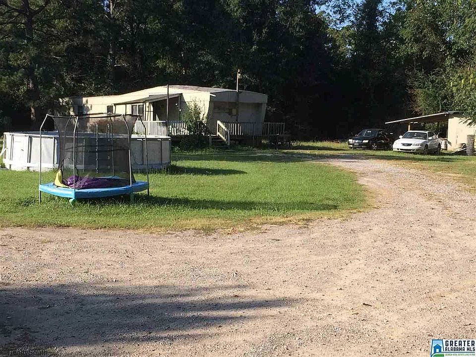2nd image of 424 Brook Ave