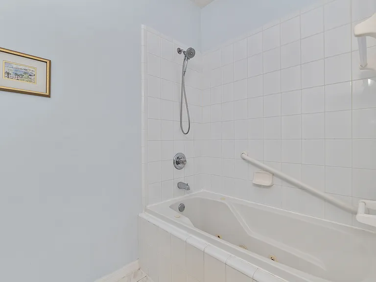 4814 NW 75th Rd — Photo 35