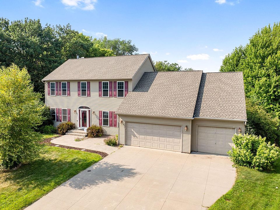 1st image of 9535 Pineview Ln N