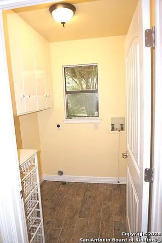 7634 Susan Elaine St — Photo 29
