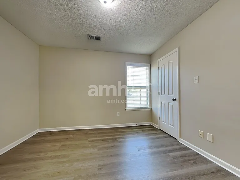 13148 Braybourne Pkwy — Photo 18
