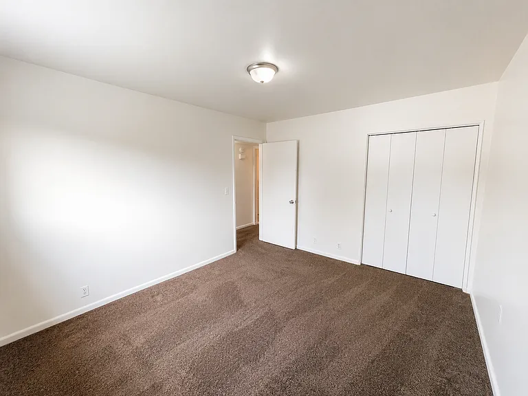 4371 / 4365 S Fairbourne Ave — Photo 7