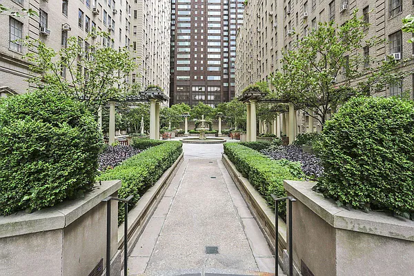Rented by Corcoran | media 7