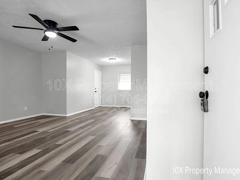 1285 Evergreen Rd — Photo 3